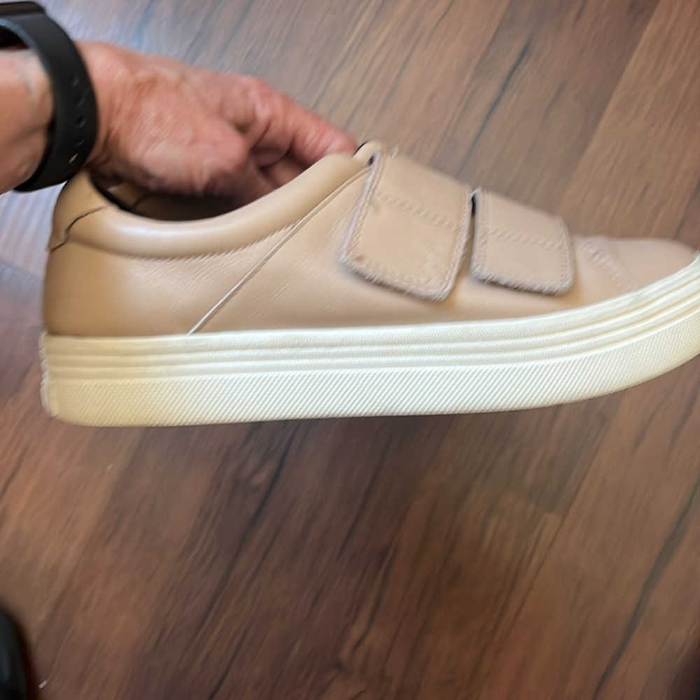 Dolce Vita Tina Sneaker - Picture 6 of 10